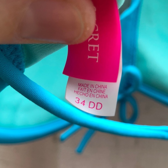 🌸 4/$20 Victoria Secret Ruffle Bikini Top - Picture 3 of 3